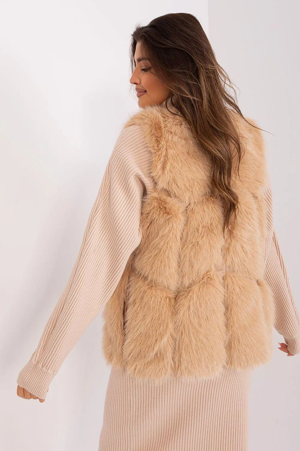 Chic Faux Fur Gilet: Your Essential Wardrobe Staple