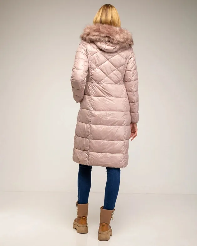 Long fitted anorack with removable hood and fur