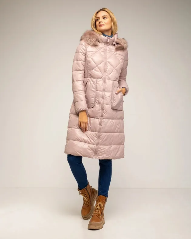 Long fitted anorack with removable hood and fur