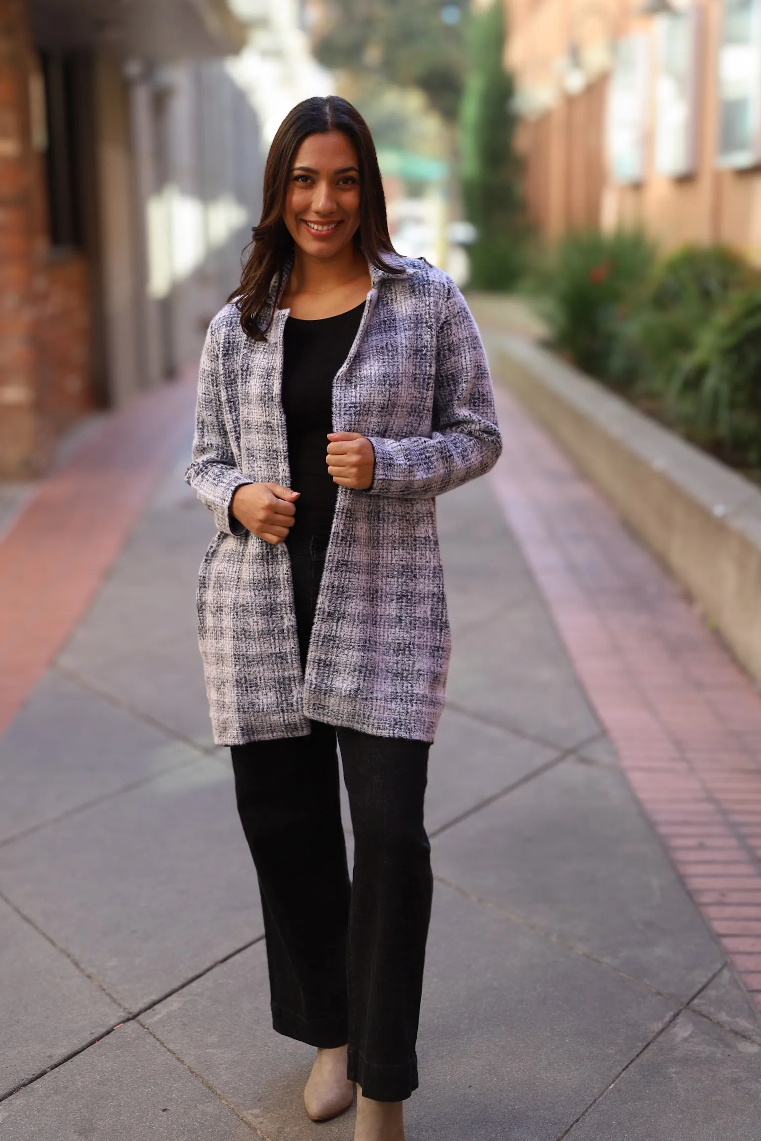 Long Sleeve Collared Plaid Coat With Pockets