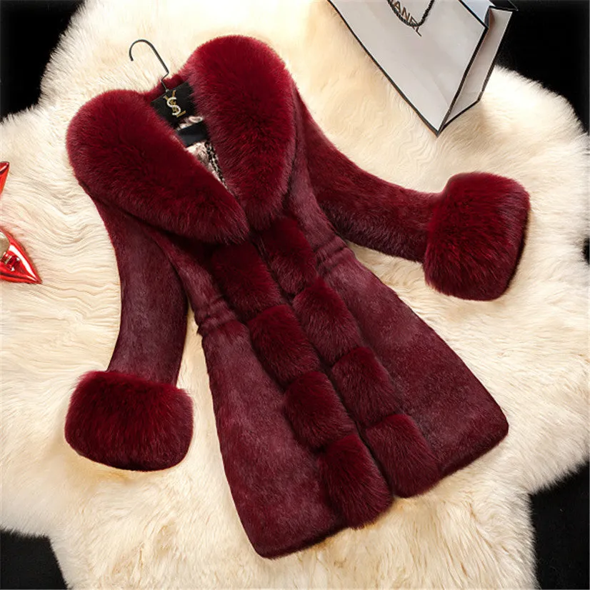 Luxurious New Fur Sensation Coat - High-End Elegance