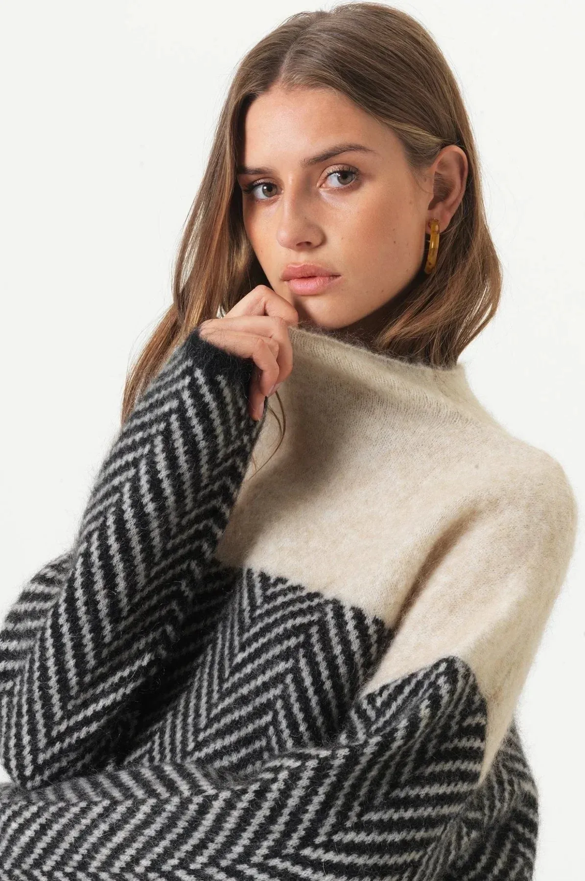 Nadia | Trendy Oversized Turtleneck Sweater